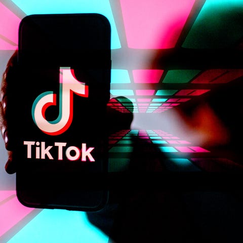 TikTok tries new video resume channel for job hunt