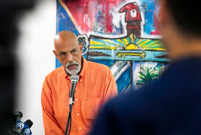 Rolando Chang Barrero del Caucus Demócrata del Condado de Palm Beach habla sobre las respuestas locales a los disturbios de 2021 en Cuba.