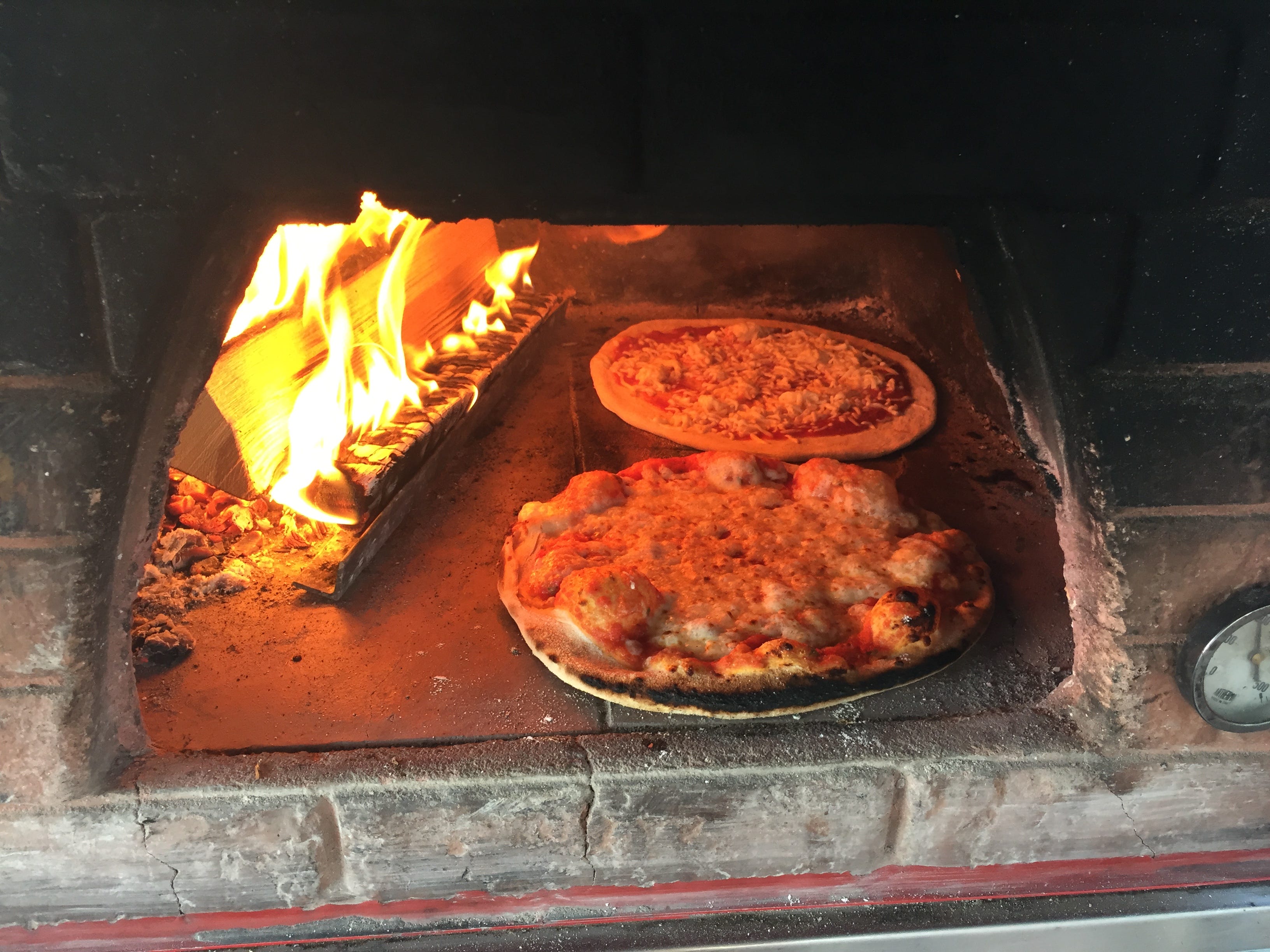 Pizza in Essex Barnyard, Penzo Pizza add to town's transformation