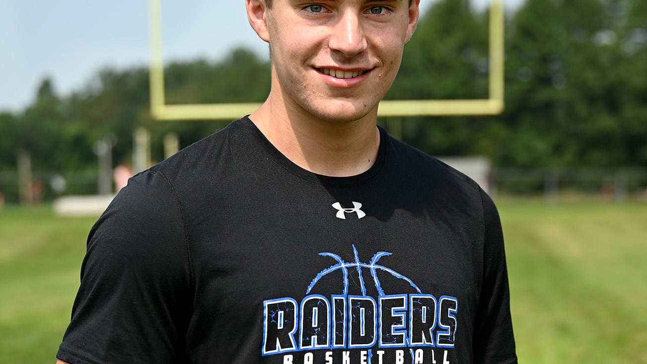 Dover-Sherborn grad Nick Rinaldi plays football for first time, All-Star