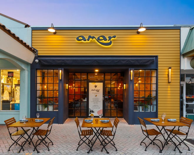 Amar Mediterranean Bistro está ubicado en Atlantic Avenue en Delray Beach.