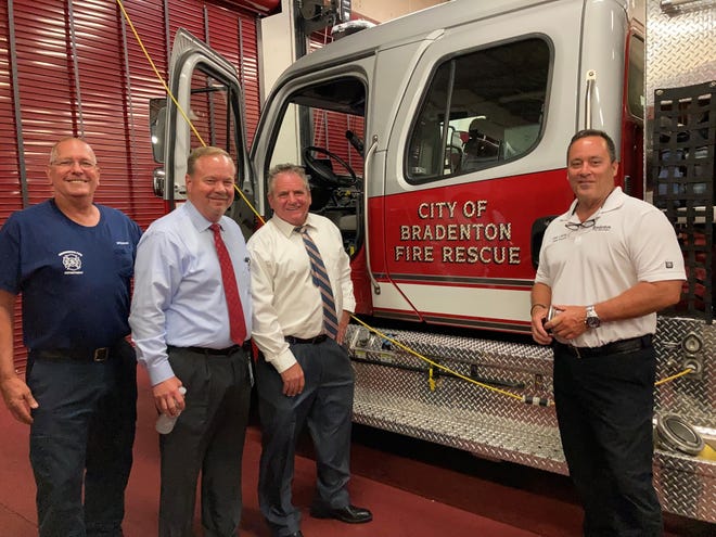 Bradenton's new City Administrator Rob Perry visited various city departments this week as he prepares to officially take over the role on Monday.
Pictured: Bradenton Fire Rescue Battalion Chief Steve Trompke, Mayor Gene Brown, City Administrator Rob Perry and Fire Chief Chuck Edwards