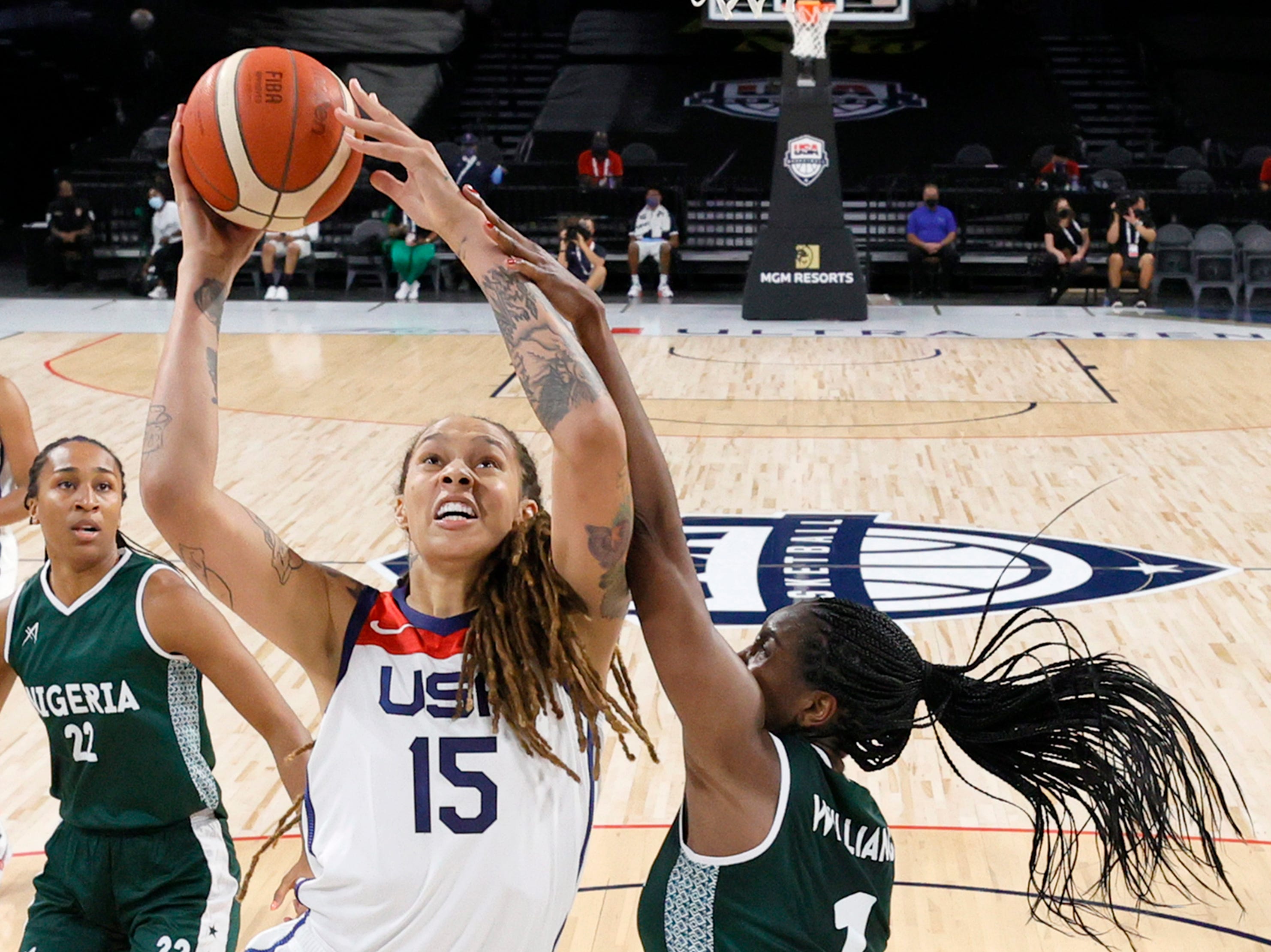 21 Olympics Us Women S Basketball Team Routs Nigeria