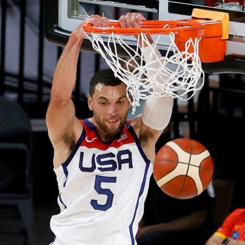 Team USA's Zach LaVine dunks against Spain during 