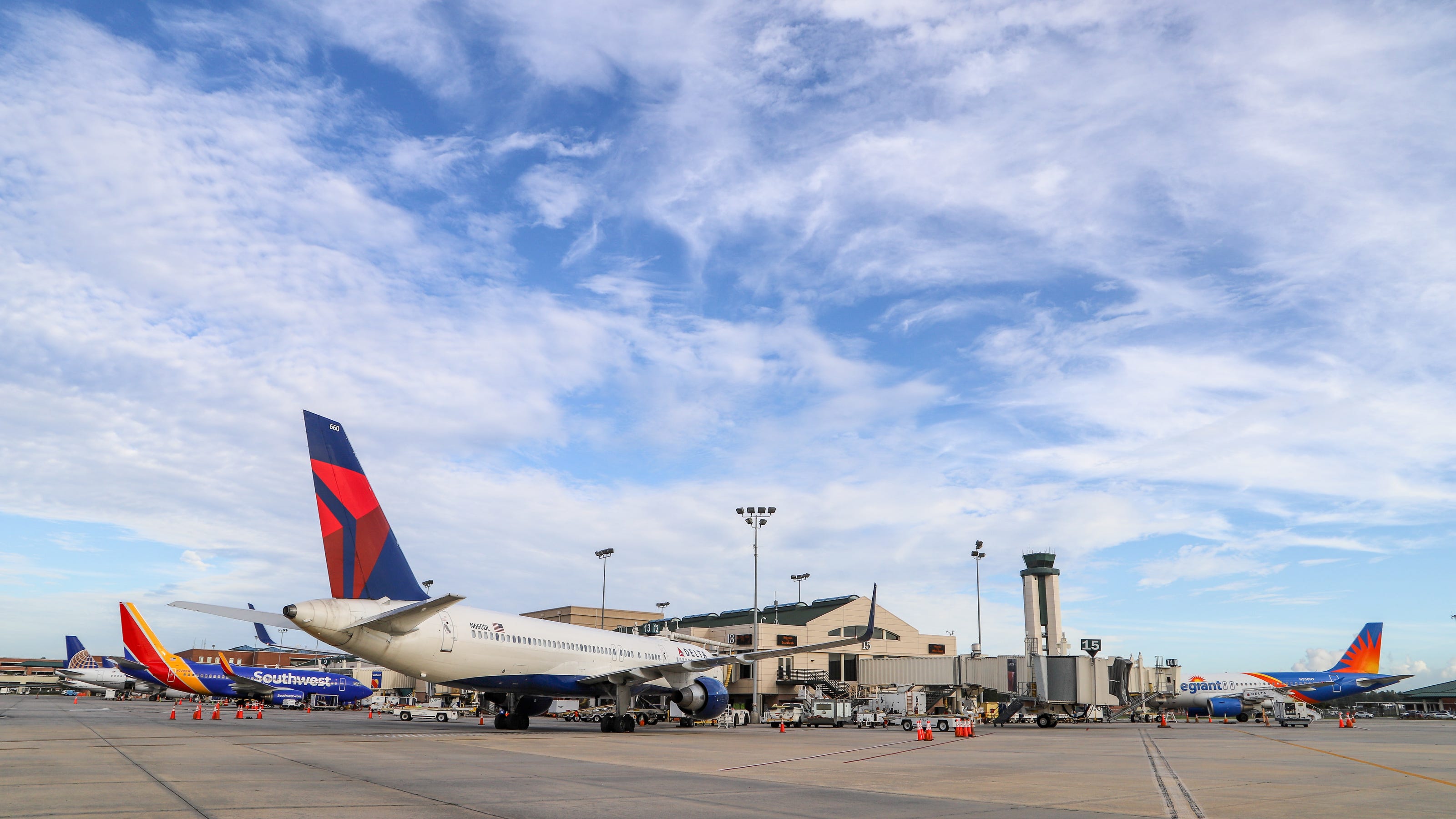 Travel numbers rise at Savannah Hilton Head airport, expansion next