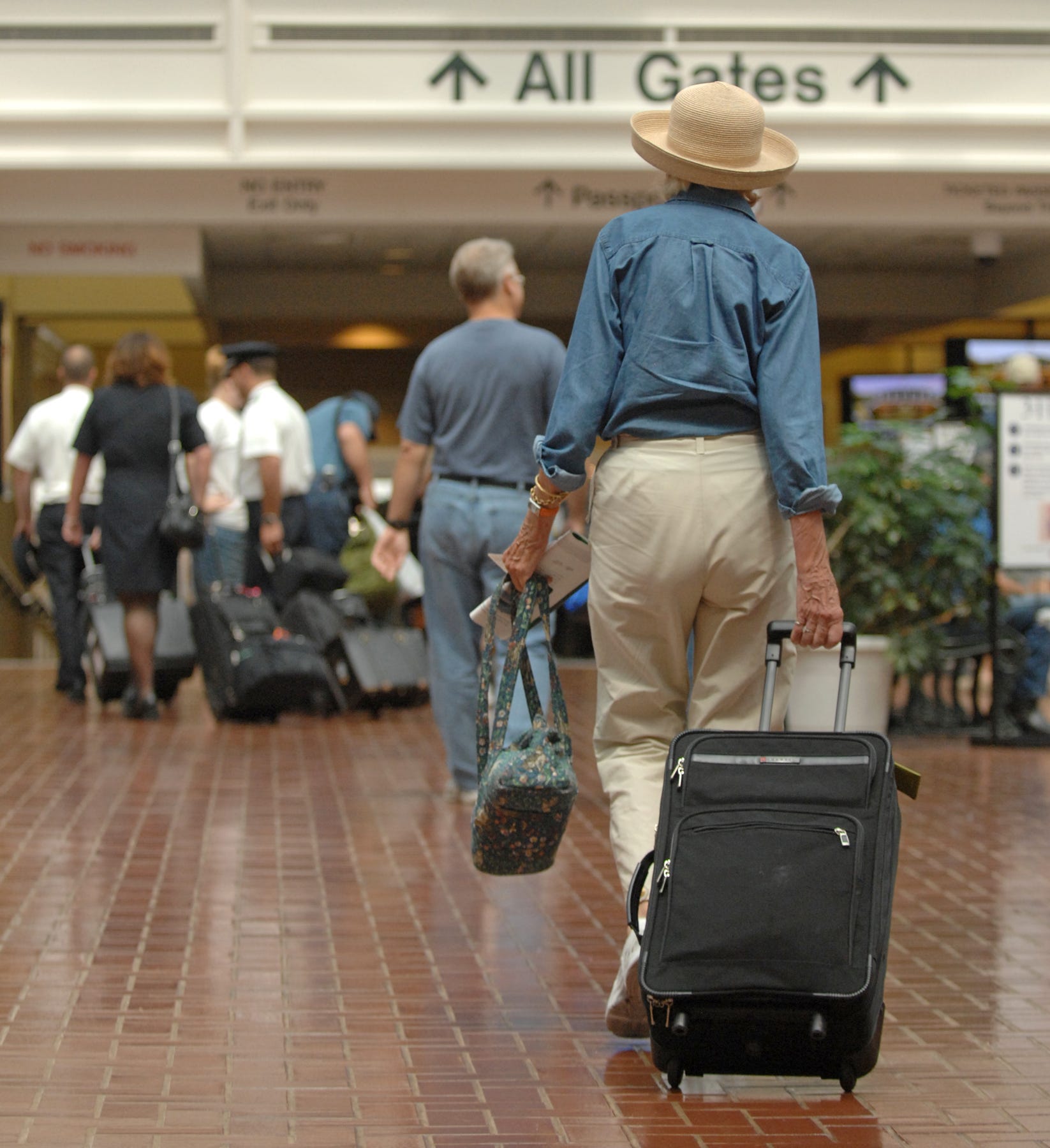 Aviation companies move to Savannah as airport business soars