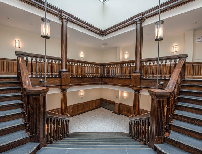 Lee Kennedy Company recently completed the full restoration and renovation of the historic Harvard student residence, Claverly Hall, concluding the first phase of the three-phase Adams House Renewal project.