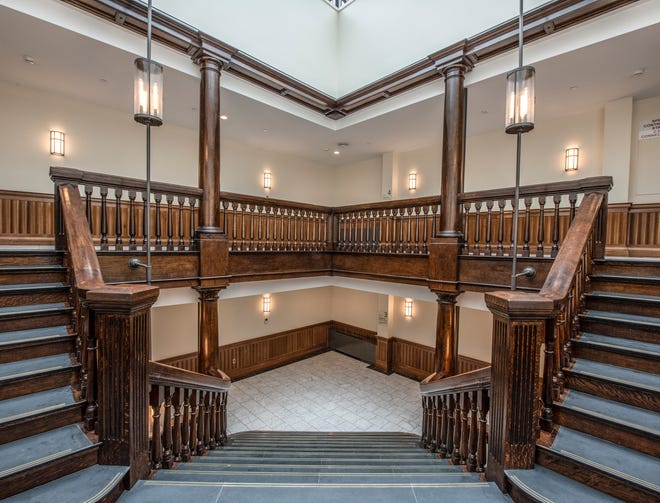 Lee Kennedy Company recently completed the full restoration and renovation of the historic Harvard student residence, Claverly Hall, concluding the first phase of the three-phase Adams House Renewal project.