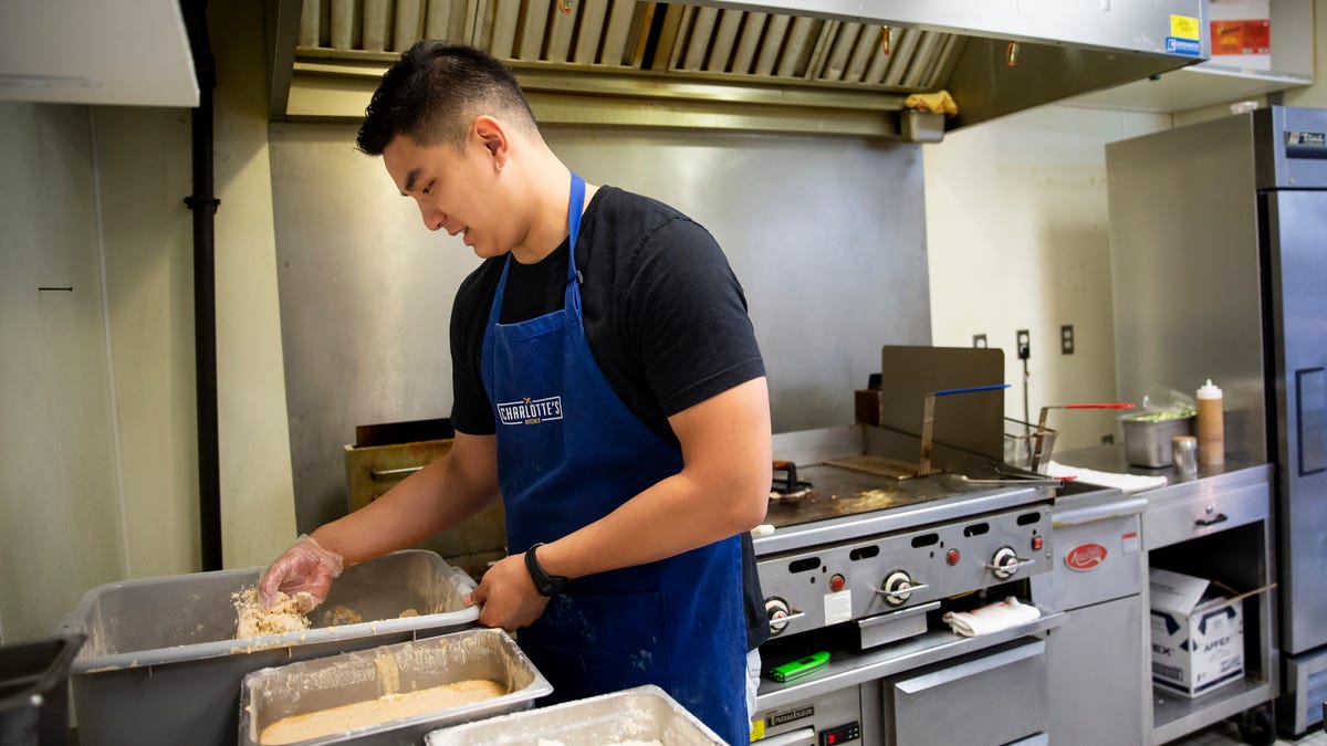 Charlotte's Kitchen food truck finds permanent home in Johnston