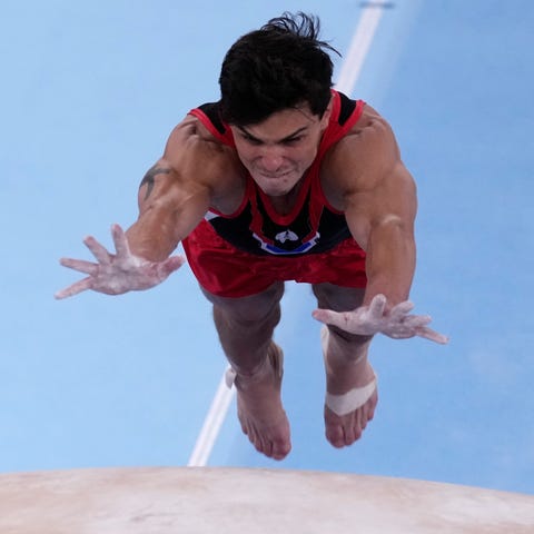 Artur Dalaloyan, the 2018 world champion, performs