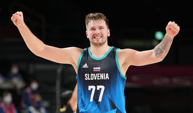 Luka Doncic anotó 48 puntos en la victoria de Eslovenia por 118-100 sobre Argentina.