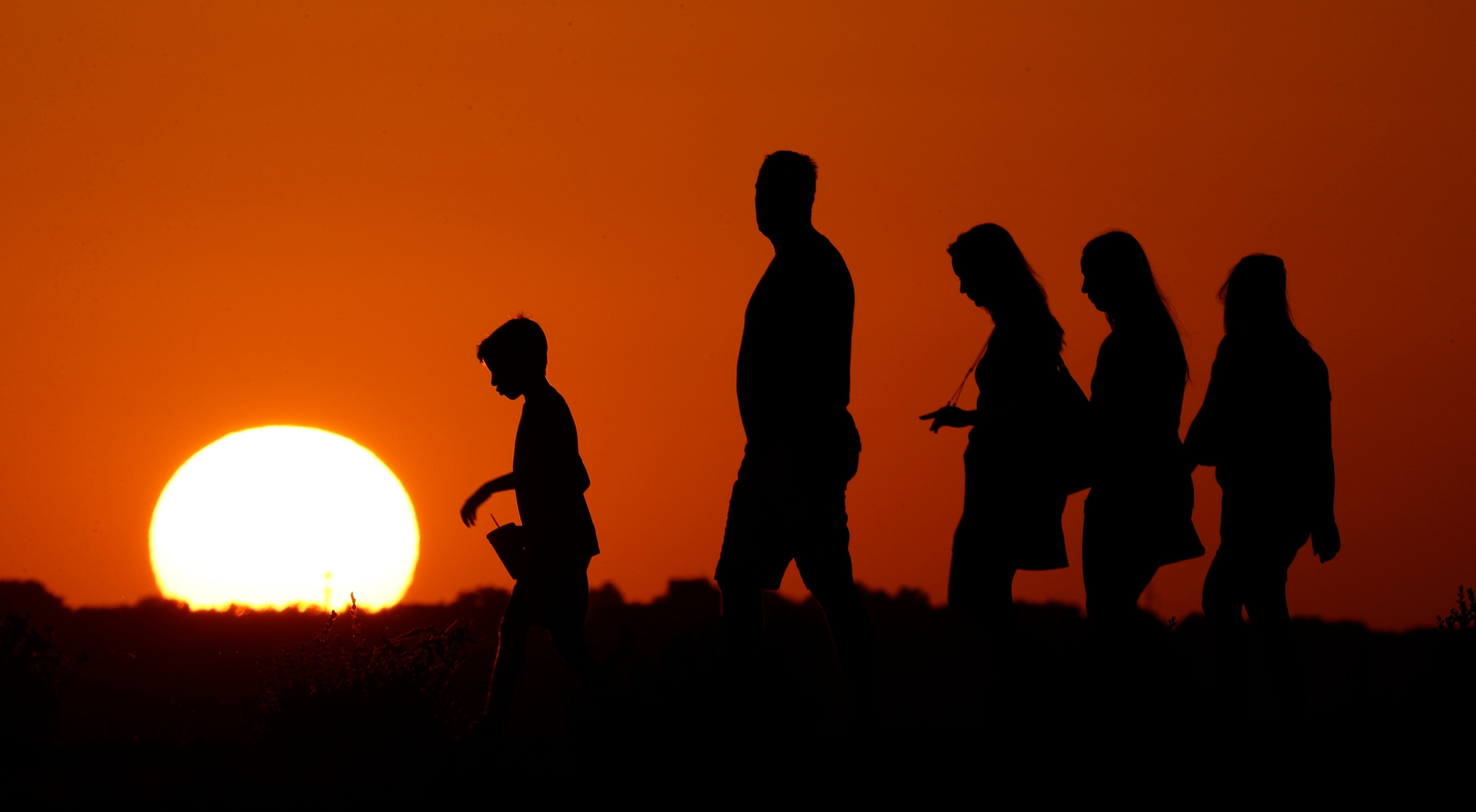 Hot weather will return to Central Plains, upper Midwest as heat dome expands across US