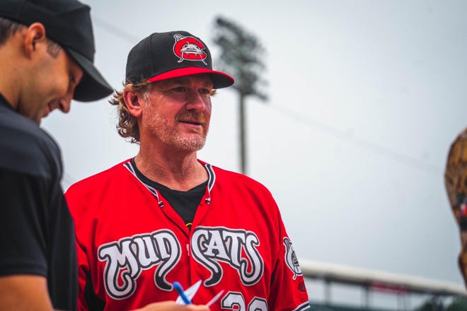 Joe Ayrault, who managed the Carolina Mudcats for five seasons, is the new Wisconsin Timber Rattlers manager.