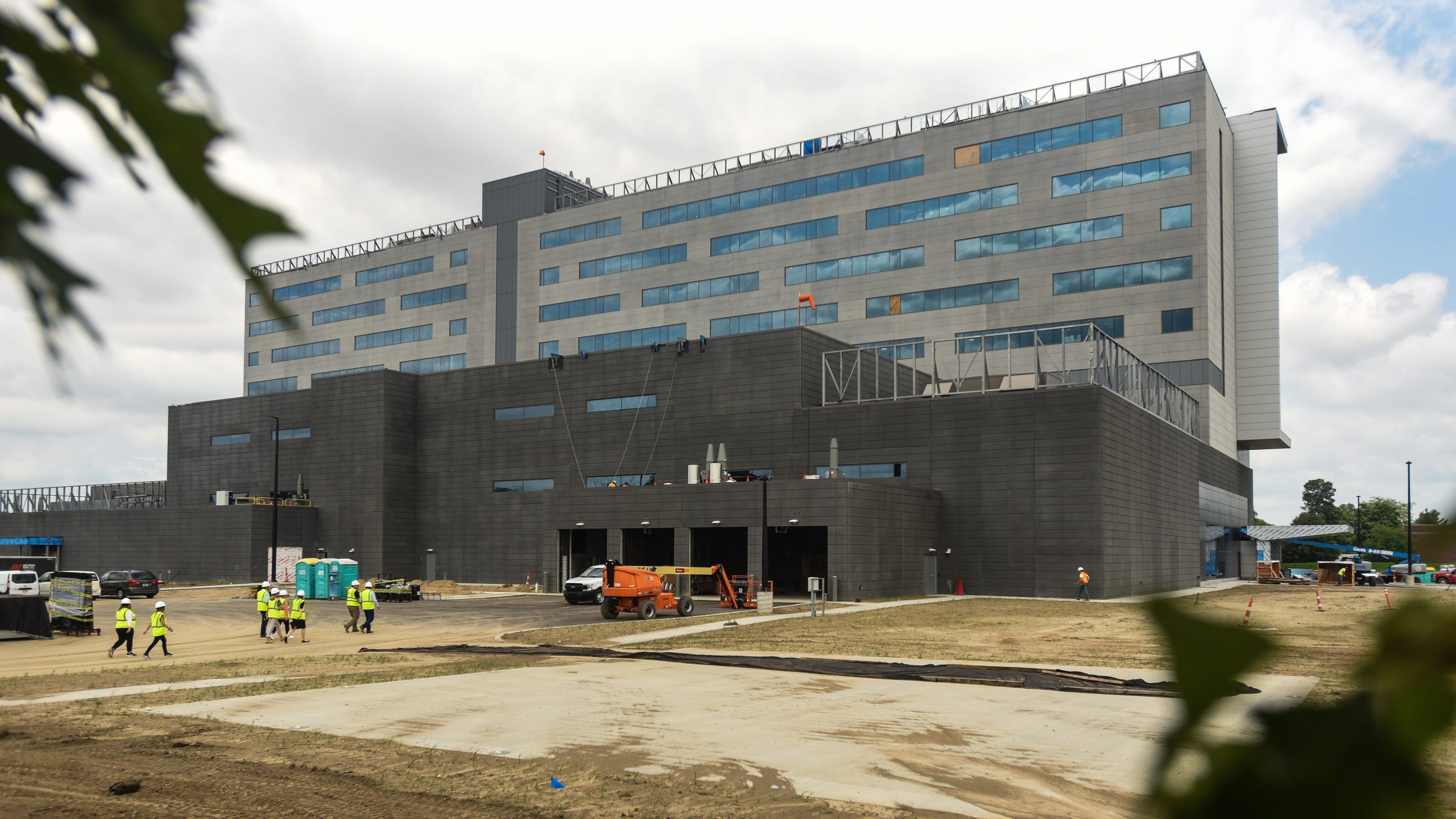 McLaren Greater Lansing's $600 million hospital nears completion
