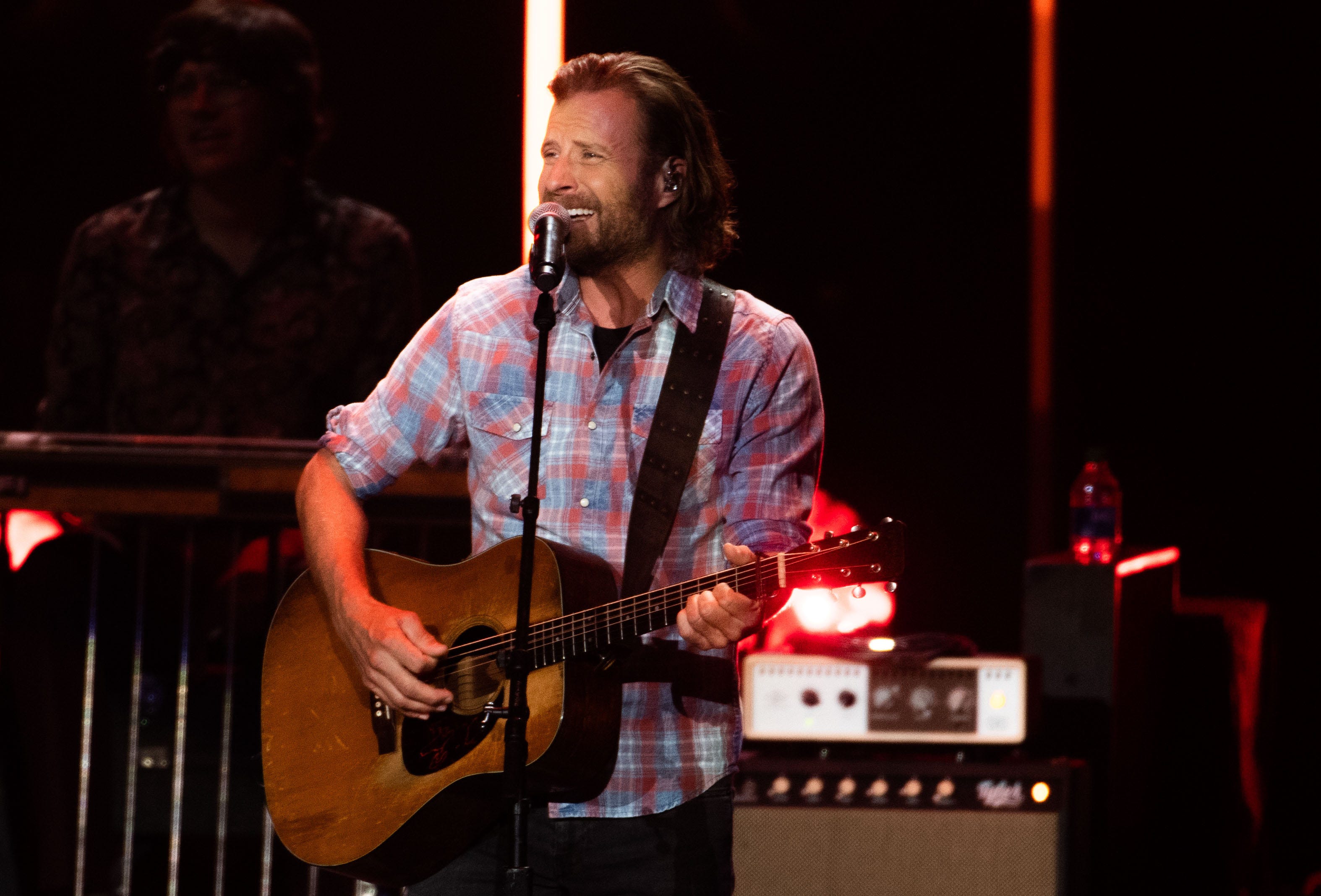 Dierks Bentley's 2022 tour, Nashville concert