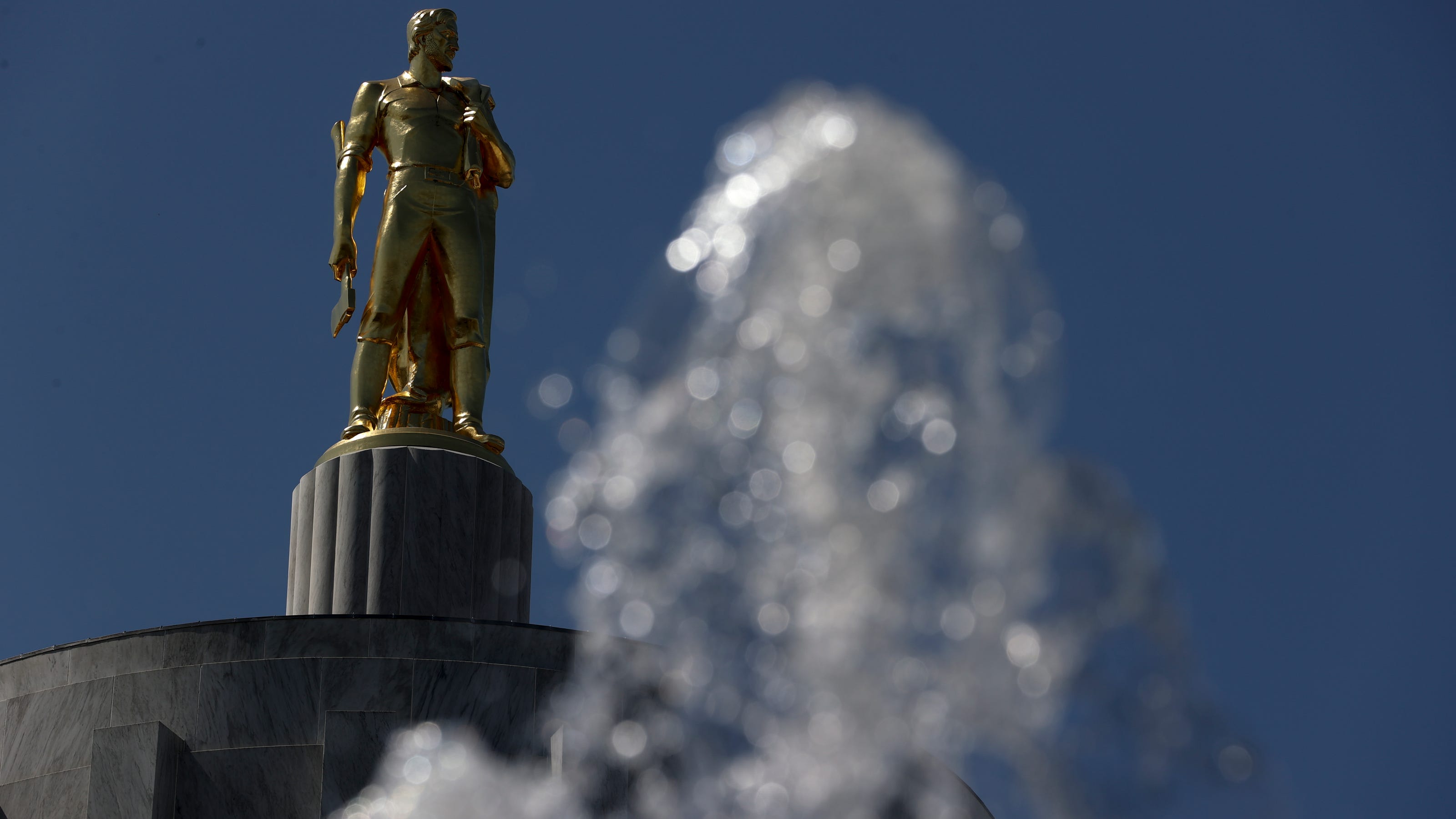 Oregonians could see record 1.9 billion kicker in 2025