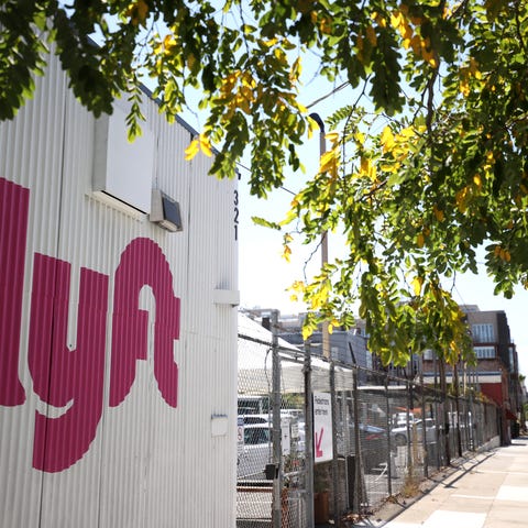 Lyft: Corporate employees must be fully vaccinated