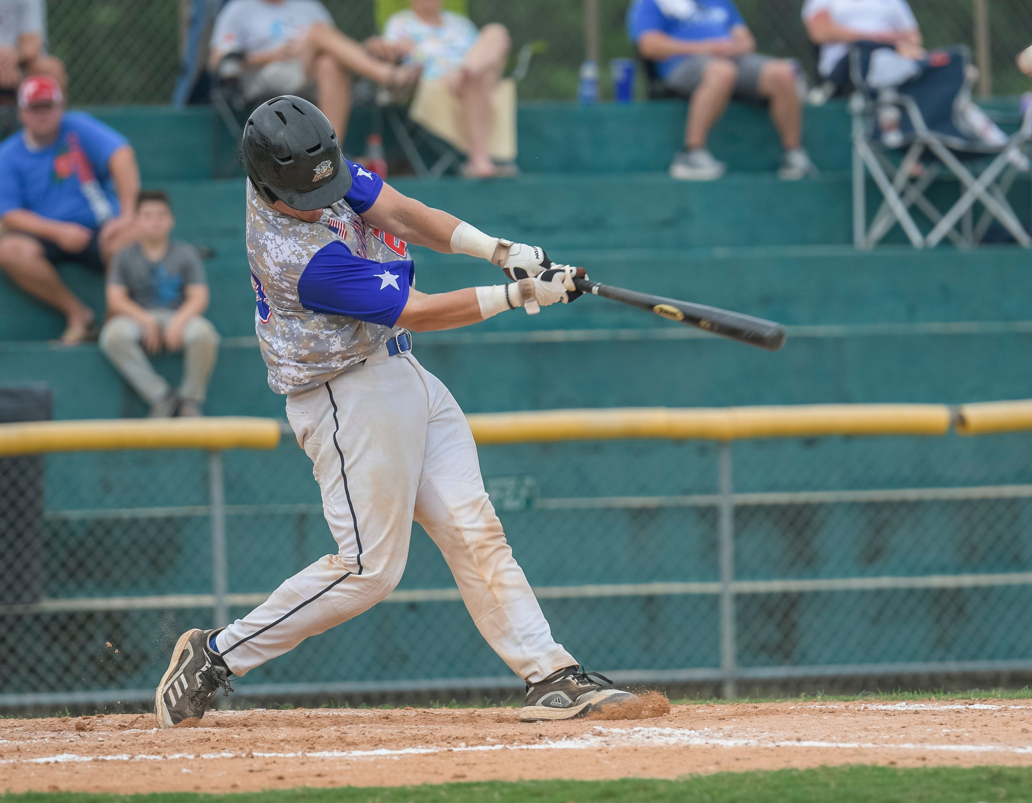 Lightning Dominate Diamond Dawgs To Win FCSL Championship