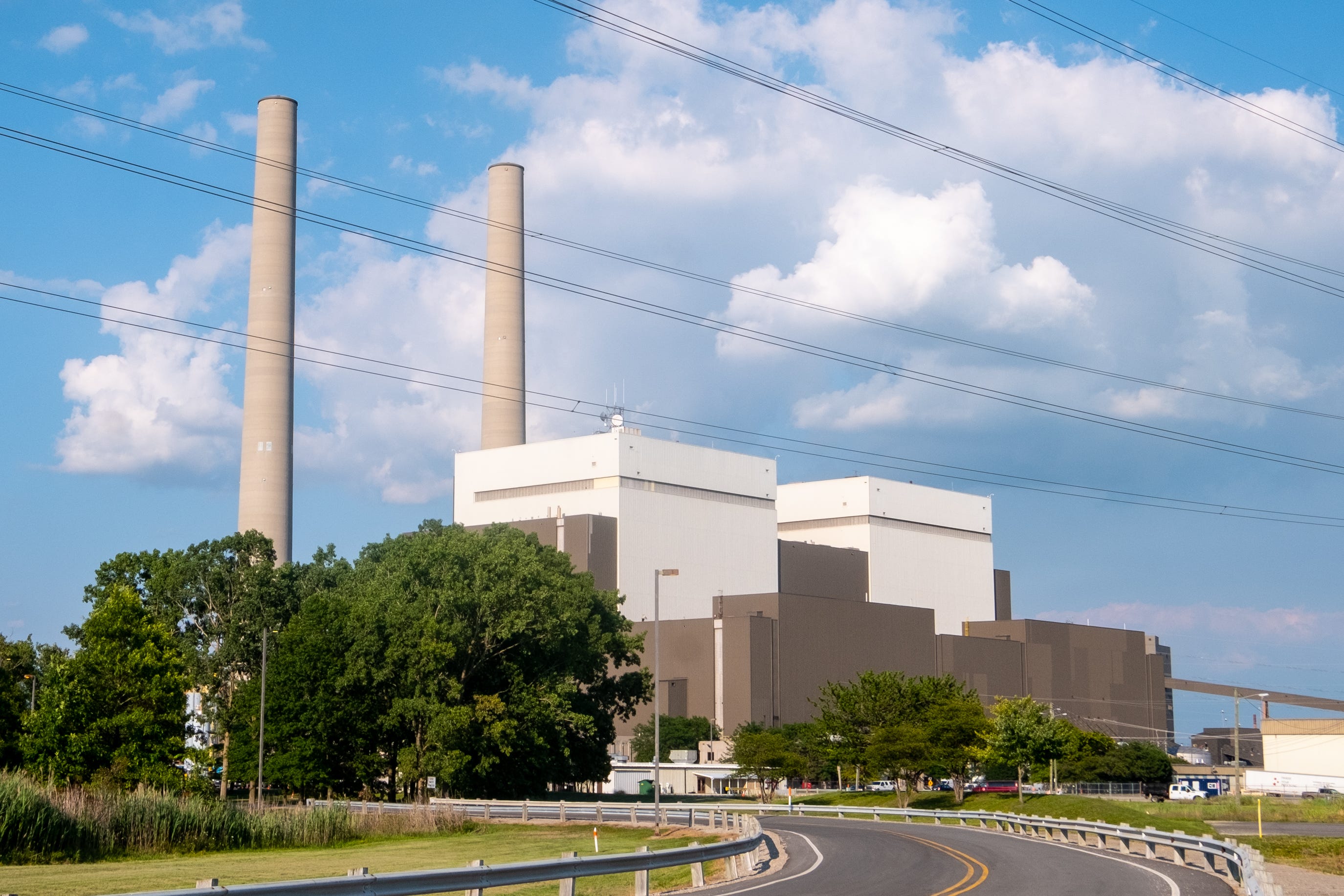 DTE to retire Belle River plant early, transition to natural gas