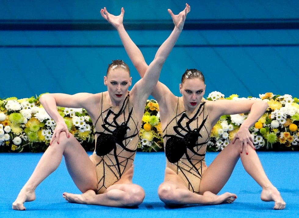 Svetlana Kolesnichenko and Svetlana Romashina (ROC) during the artistic swimming women's duo final on Wednesday August 4, 2021 during the Tokyo 2020 Summer Olympic Games at the Tokyo Aquatic Center. 