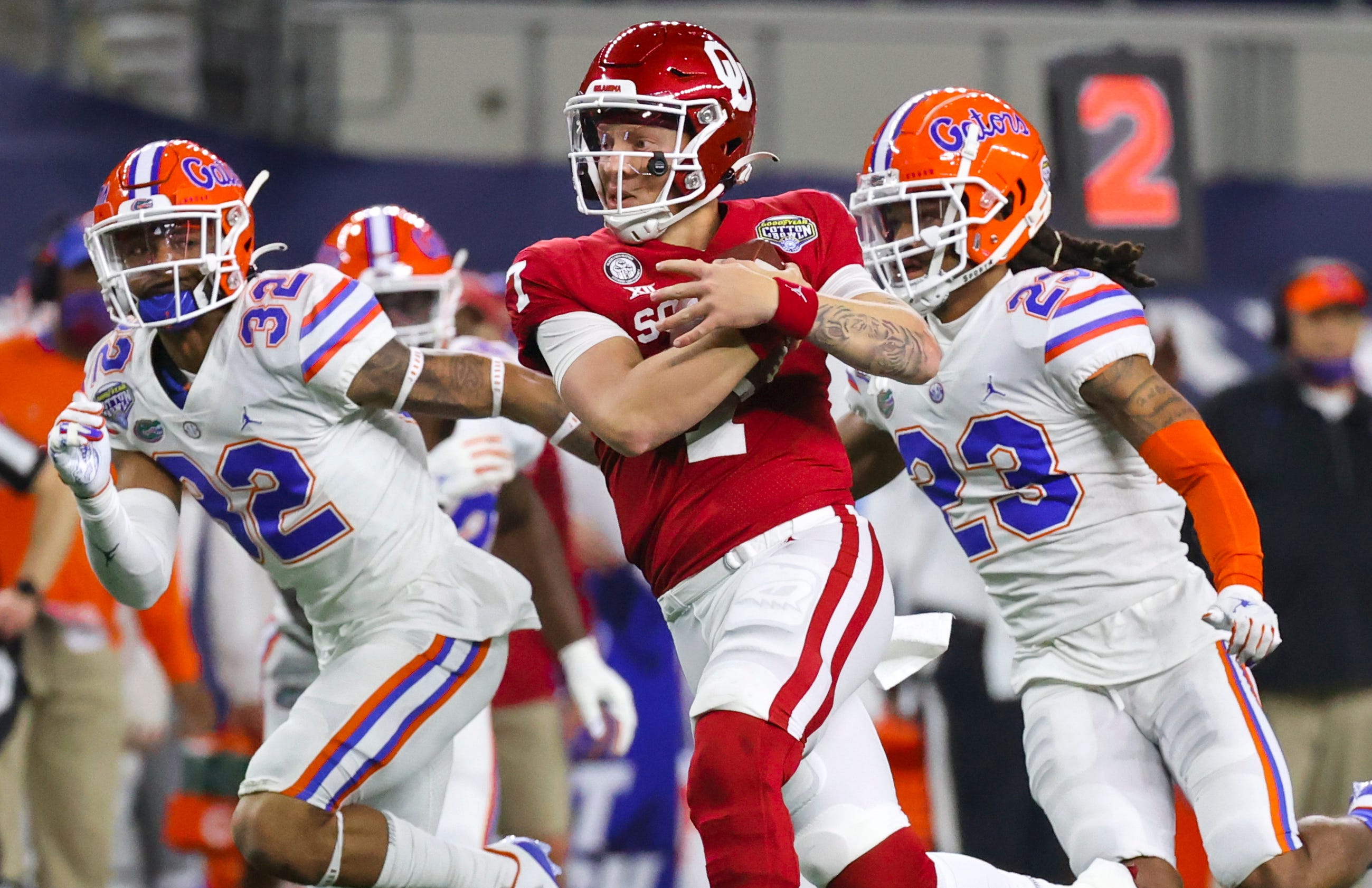 College Football Clemson Leads 21 All America Team With Six Players