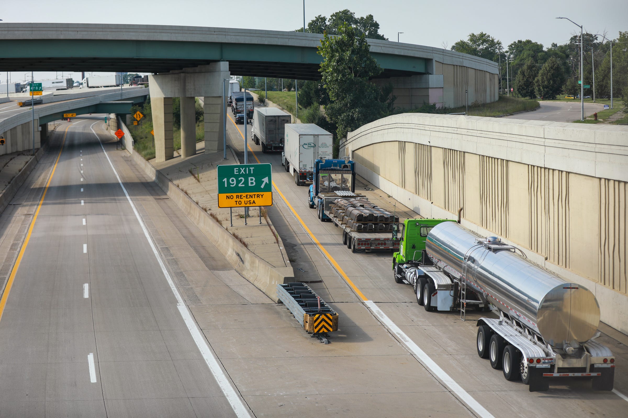 prøve administration Planlagt Canada border strike leads to long lines, delays for trucks