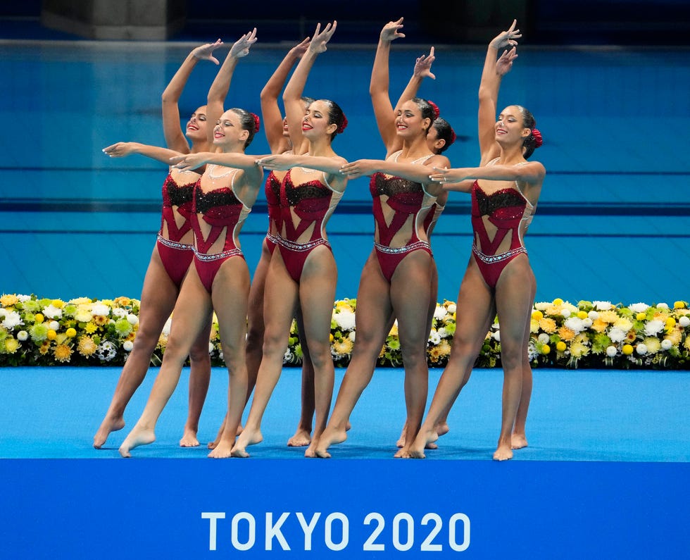 August 6, 2021: Egypt competes in the technical routine of the women's artistic swimming team during the Tokyo 2020 Summer Olympics at the Tokyo Aquatic Center. 