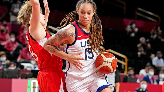 Brittney Griner Leads U S Women S Basketball In Gold Medal Win Brittney Griner Leads U S Women S Basketball In Gold Medal Win