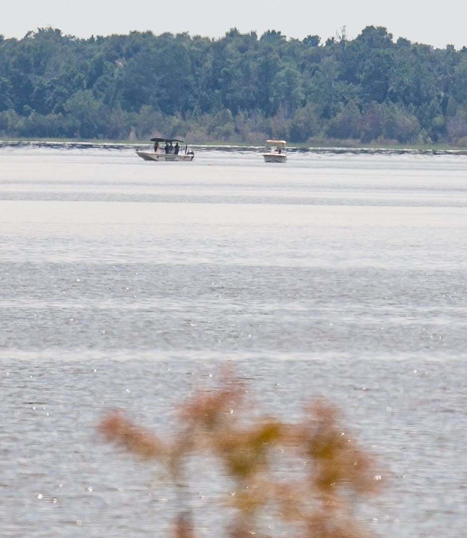 1 person killed Monday when small plane crashes into Lake Weir
