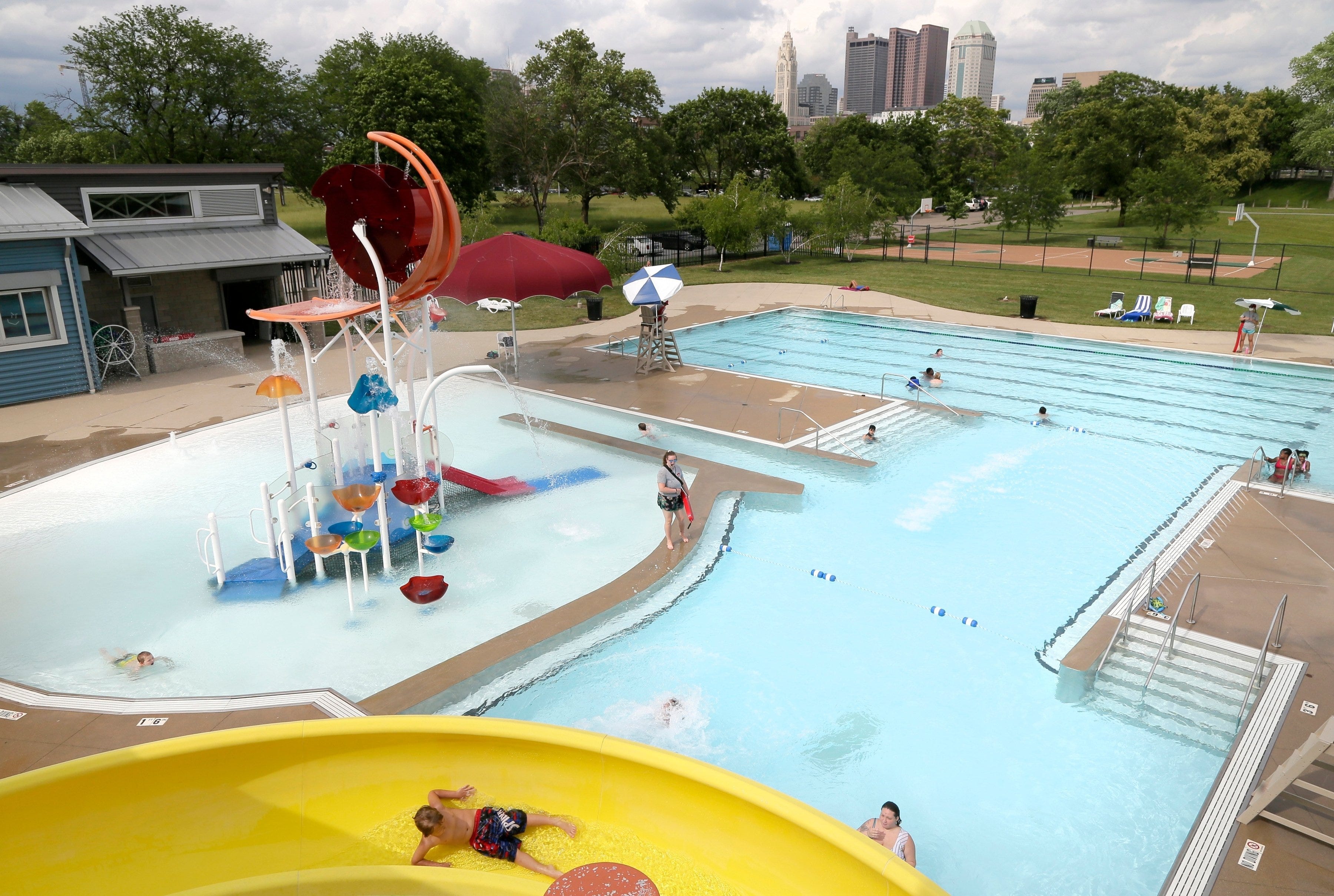 As heatwave rolls in, more Columbus pools are opening this week