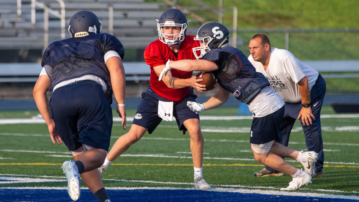 NJ high school football Middletown High School South prepares for the