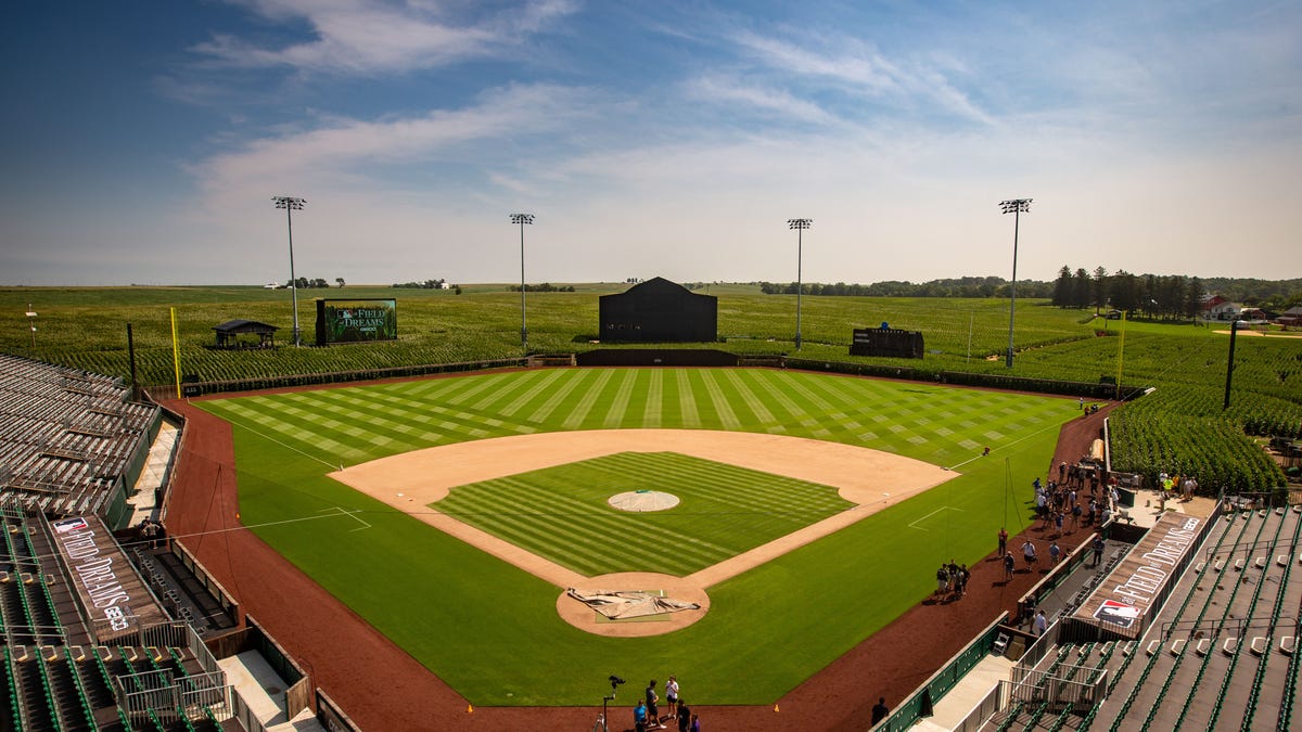 Photos of MLB's Field of Dreams stadium before YankeesWhite Sox game