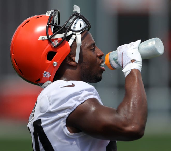 Browns running back Nick Chubb (24) chooses First Candle, an organization working to stop SIDS, as beneficiary of his Chubb Crunch cereal. [Beacon Journal file]