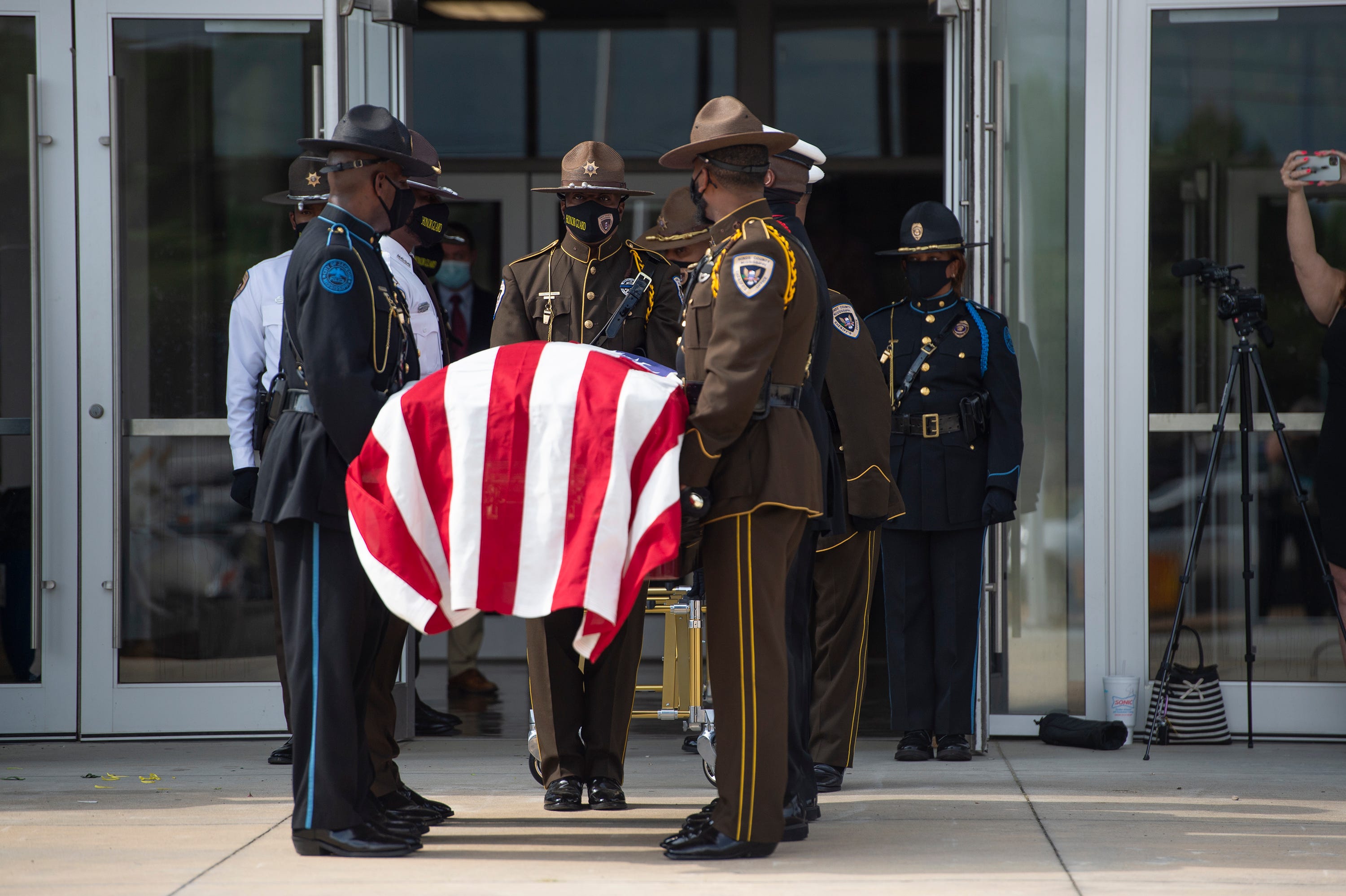 Hinds County Sheriff Lee Vance funeral at Mississippi Coliseum updates