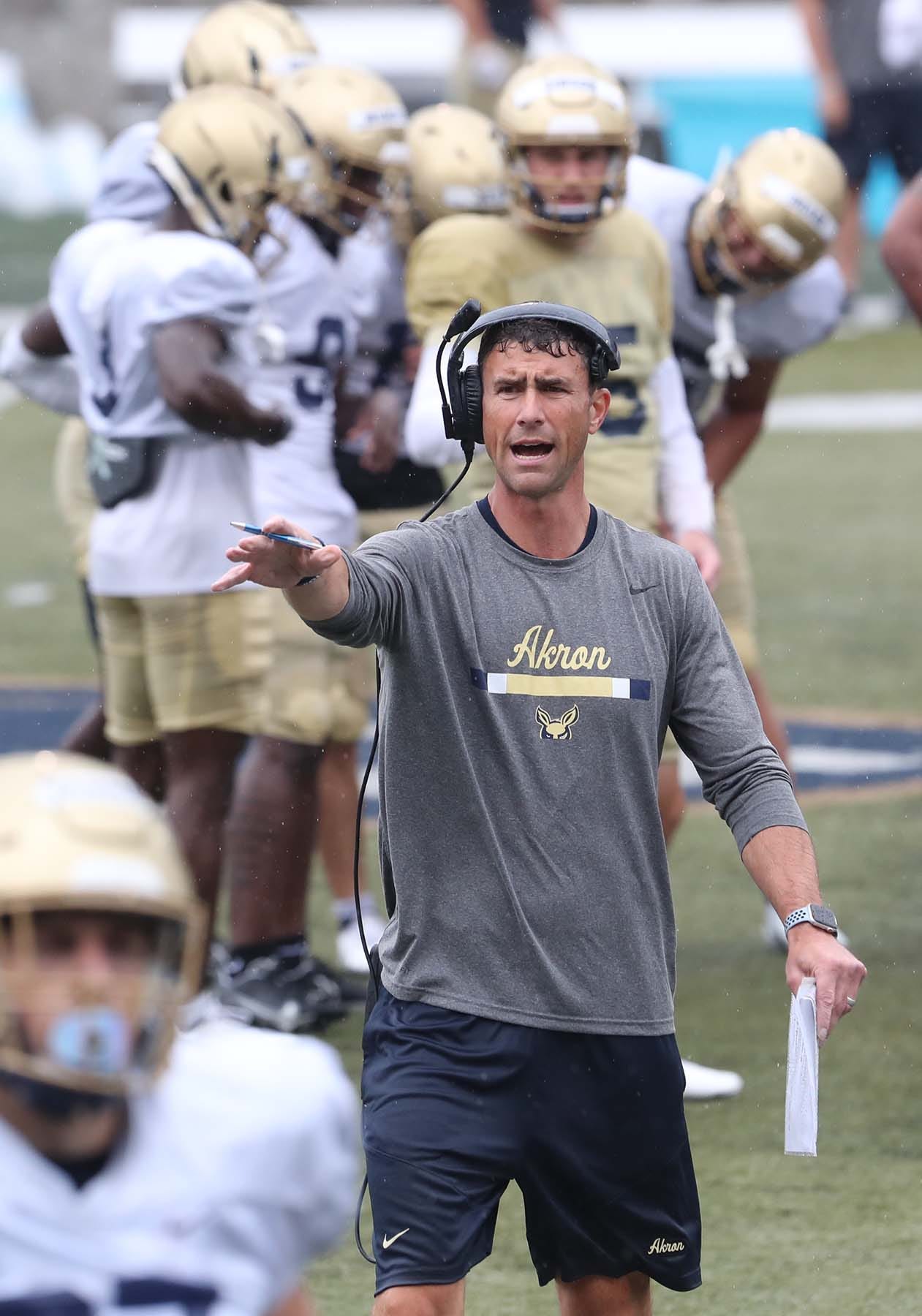King-Sized Bits: Somehow, Akron football reaches new low King-Sized Bits: Somehow, Akron football reaches new low