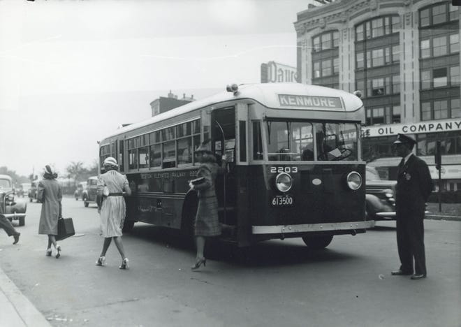 This is what bus transportation looked like in Kenmore Square during the 1940s. There was a lot less traffic in those days. Learn more from Digital Commonwealth at www.digitalcommonwealth.org.