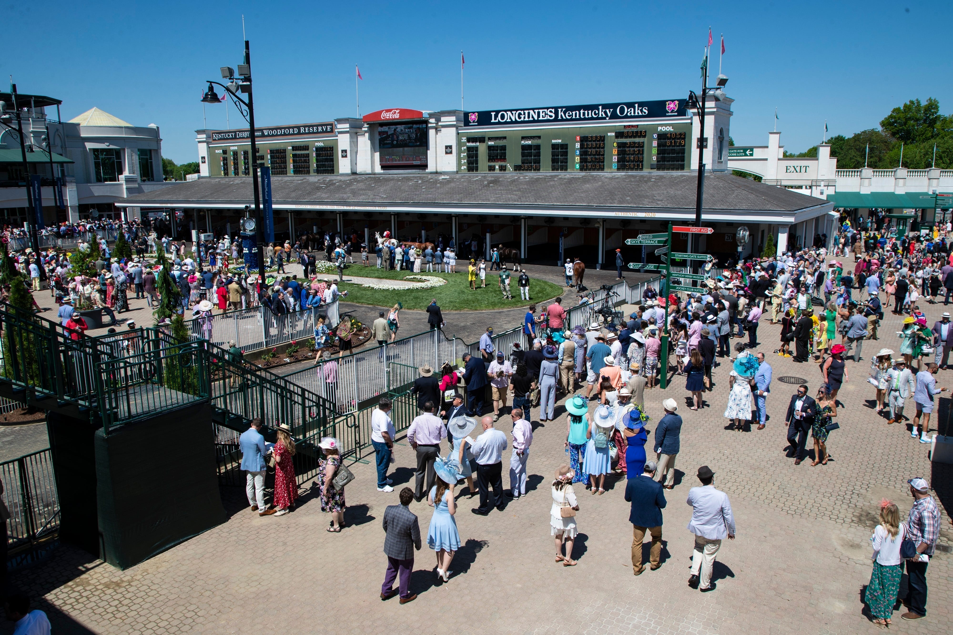 What time are the races at Churchill Downs today