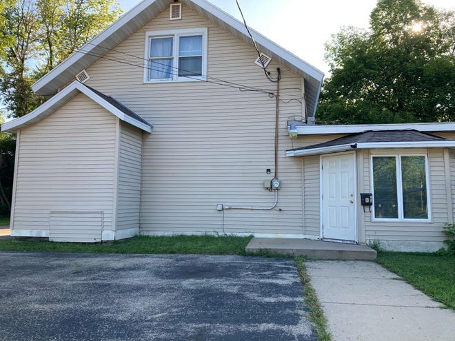 This building shown Tuesday housed the former Brass Rail bar at 1812 Algoma Blvd in Oshkosh. Property owner Paul Winter had been hoping to lease the bar to another tenant but Oshkosh city council voted not to renew its liquor license.