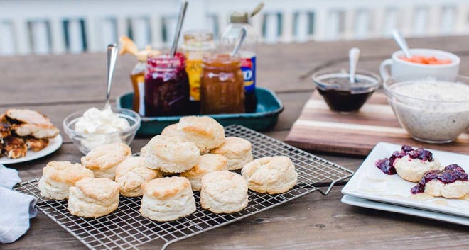 How to set up a biscuit bar