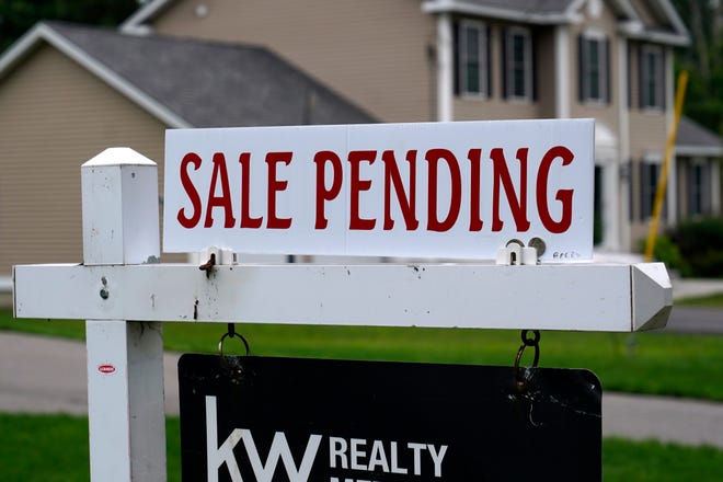Housing market gets boost as home sales see highest spike since 2020
