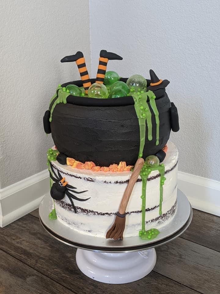 9 Suburban Milwaukee Bakers Who Create Custom Unique Cakes