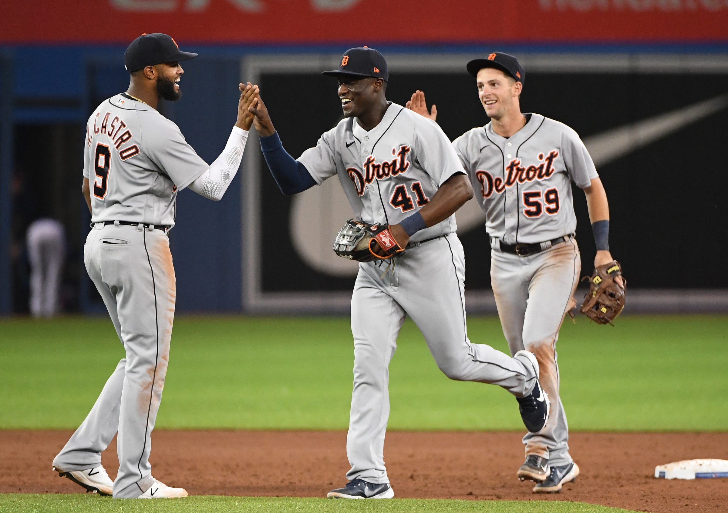 Detroit Tigers score three in 10th for 4-1 win over Toronto Blue Jays