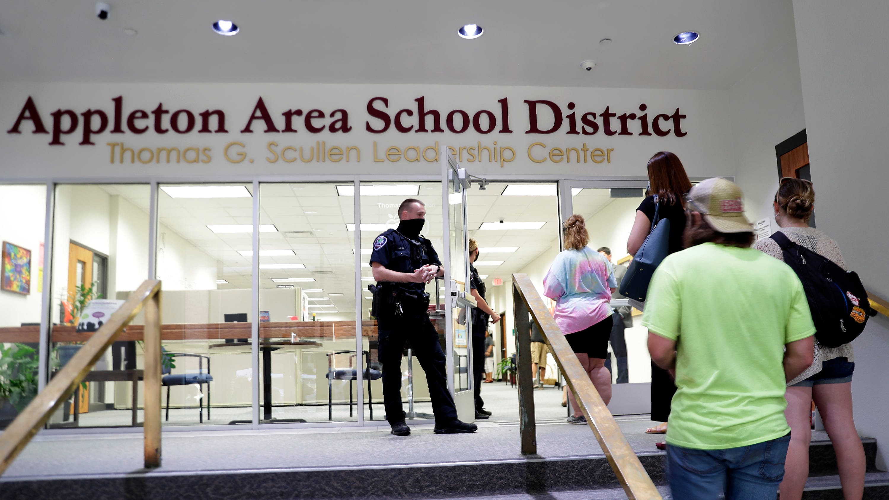 Appleton school board candidates talk crowded field, politics, parents