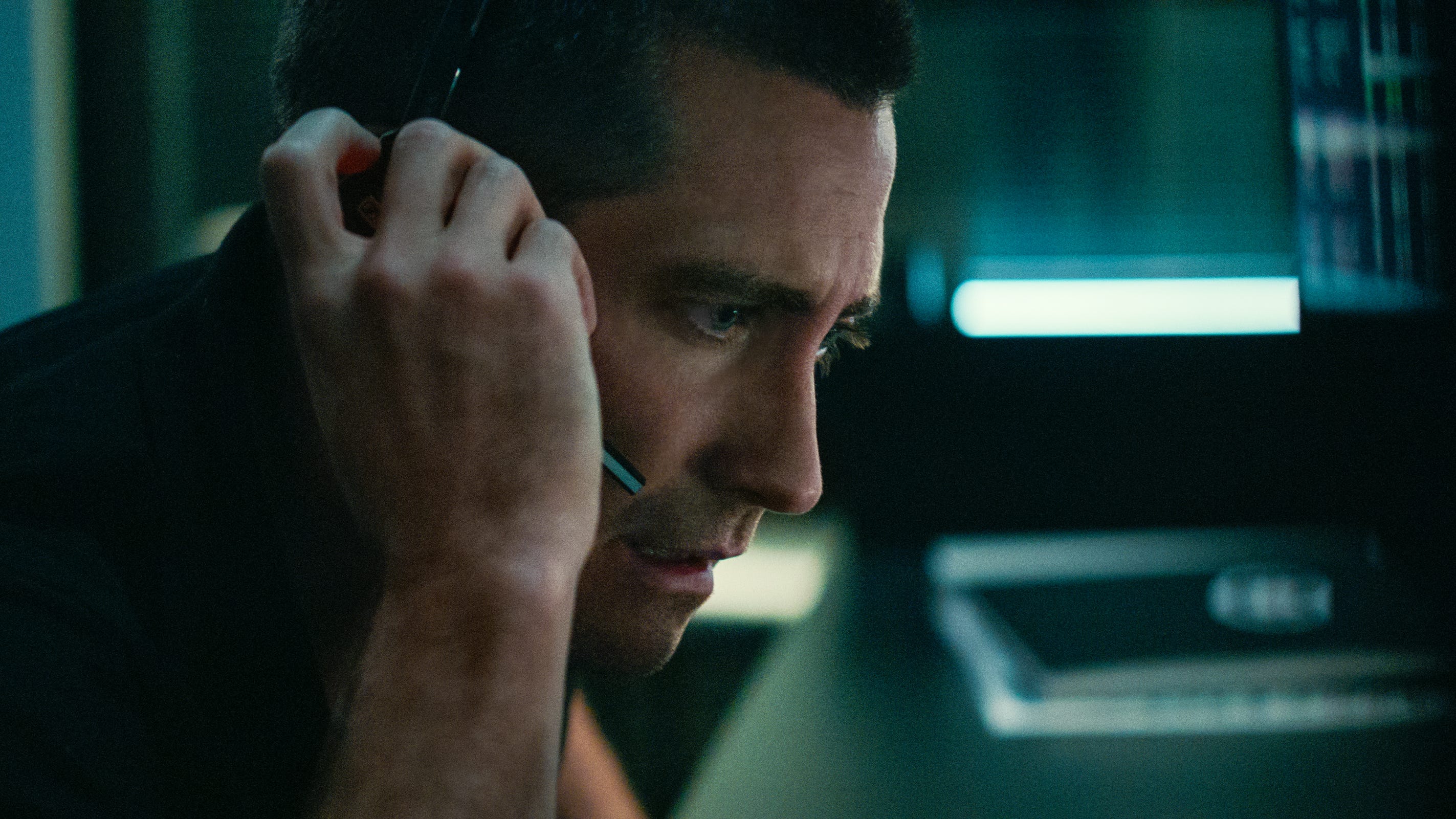 The Guilty': Jake Gyllenhaal talks vaccine mandates, new Netflix film