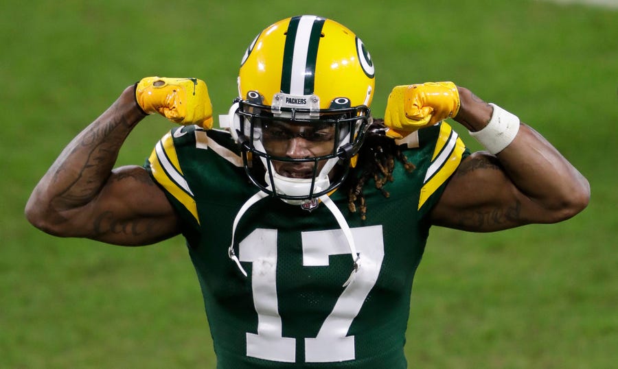 With Aaron Rodgers back in Green Bay, Davante Adams should have another huge statistical season.