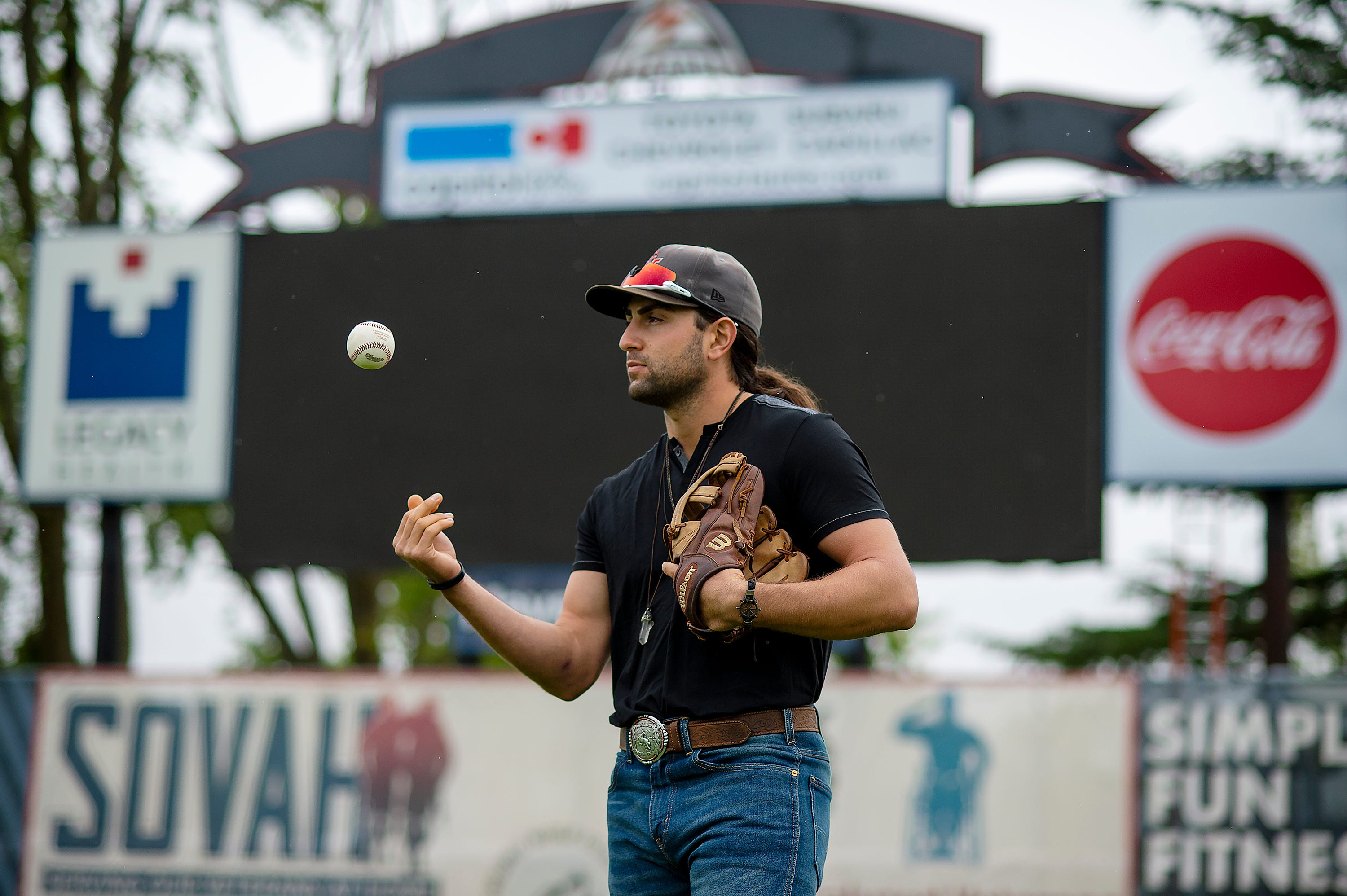 becomes only active professional baseball player out as