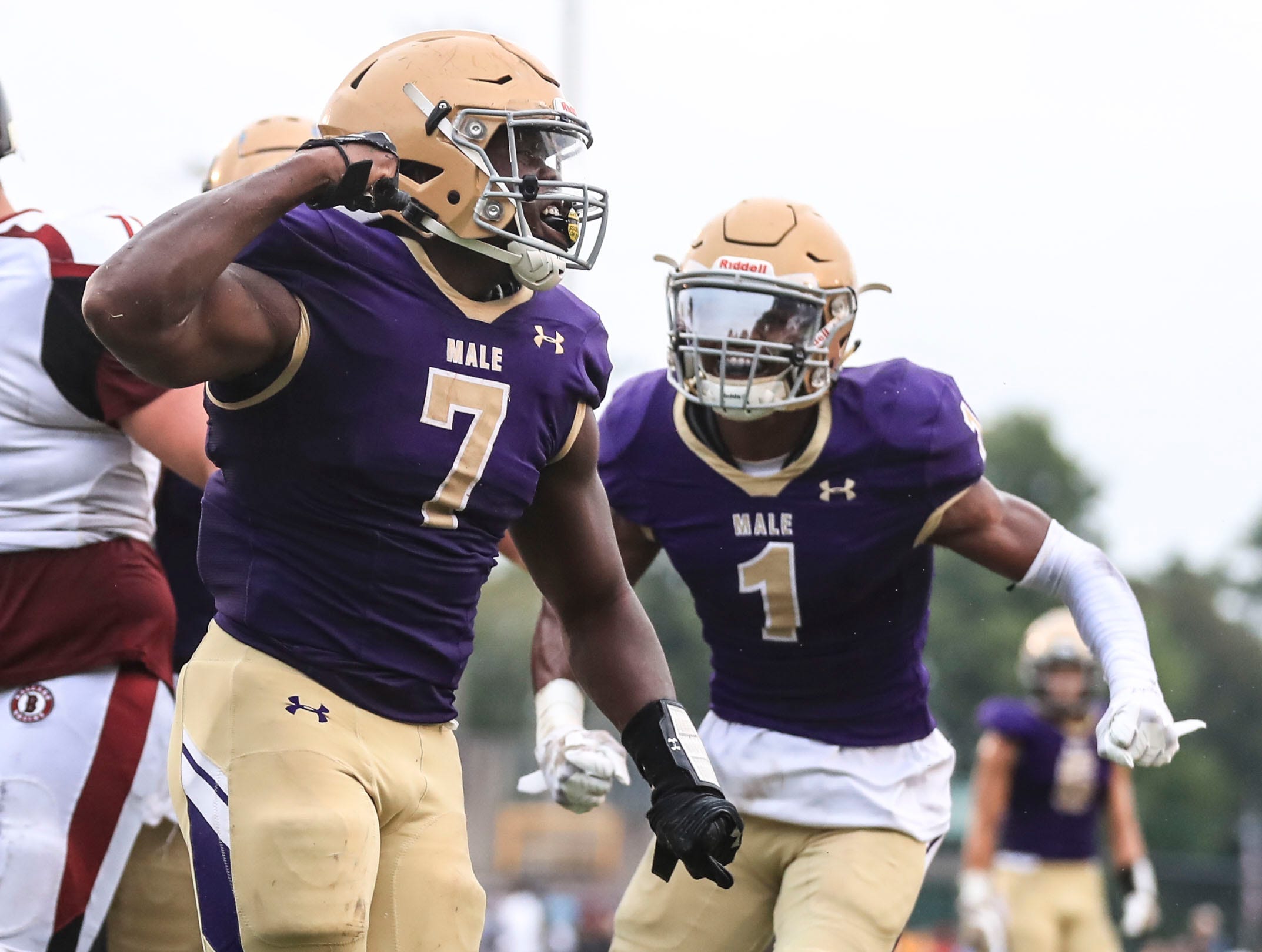 KHSAA football Swinney runs wild as Male High School routs Ballard
