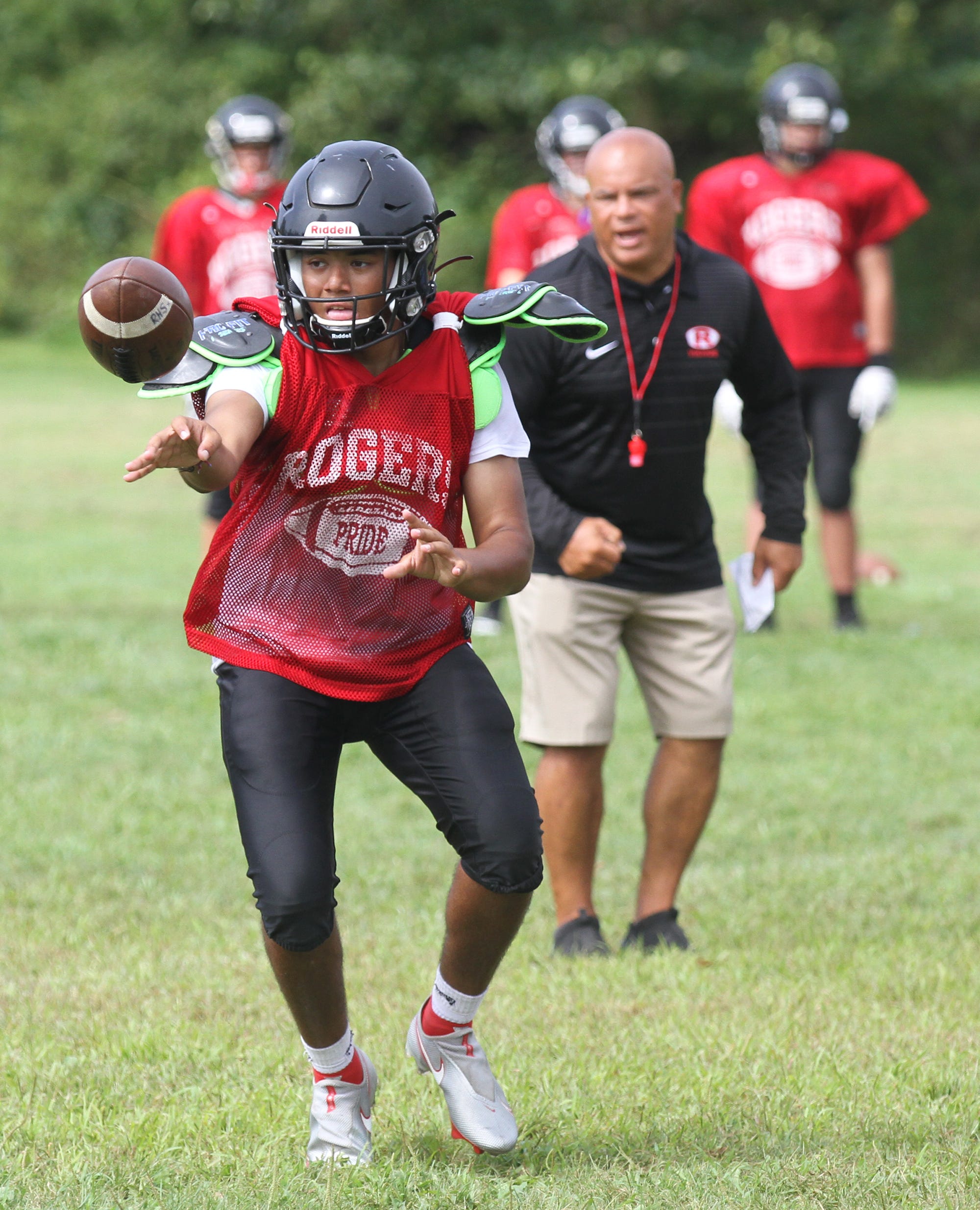 Rogers High School football gets underway with a plan at QB