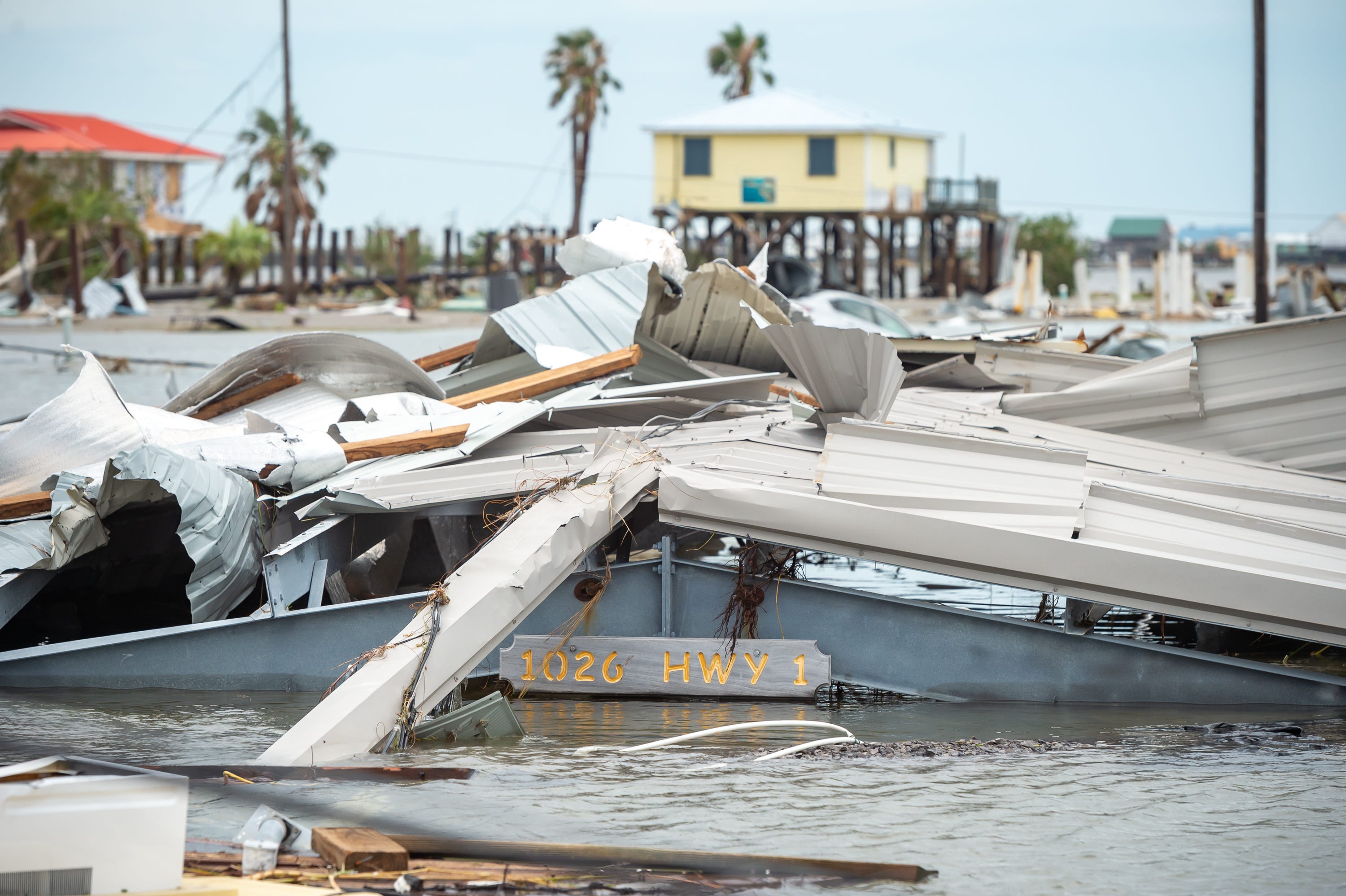 In Pictures Louisiana's Grand Isle Barrier Island Uninhabitable After