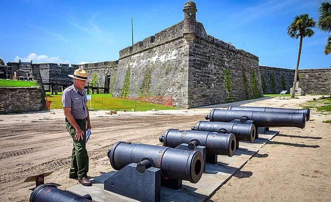 Cannons from 1600s cleaned, returned to St. Augustine fort